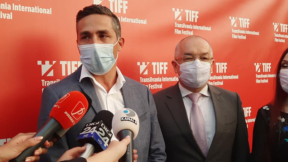 Valeriu Gheorghiță a luat parte la campania de vaccinare din Bonțida, la invitatia Electric Castle