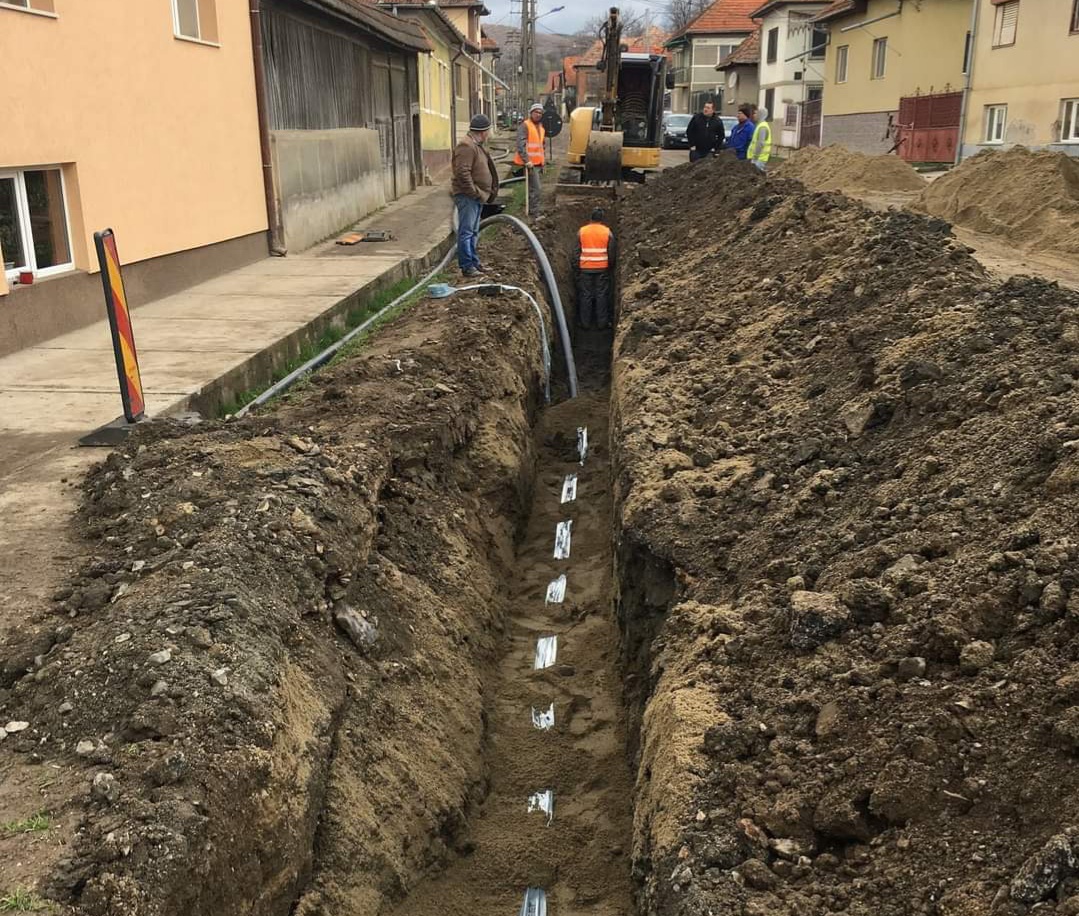 Rețeaua de apă din satul clujean Feldioara a comunei Cătina se extinde