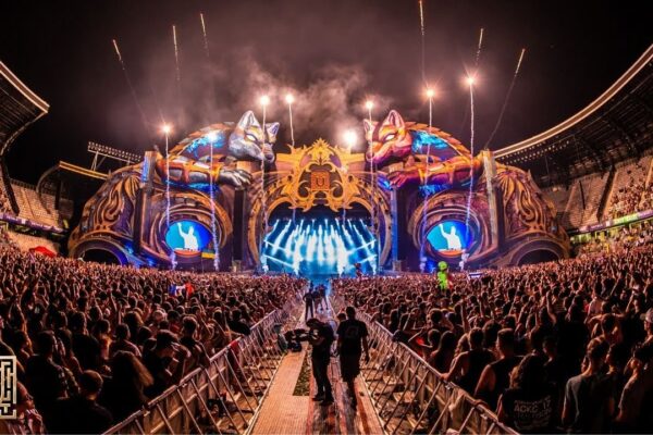 Programul pe zile la UNTOLD 2021. 6 scene, peste 200 de artiști și 21 de zile până la startul ediției a șasea