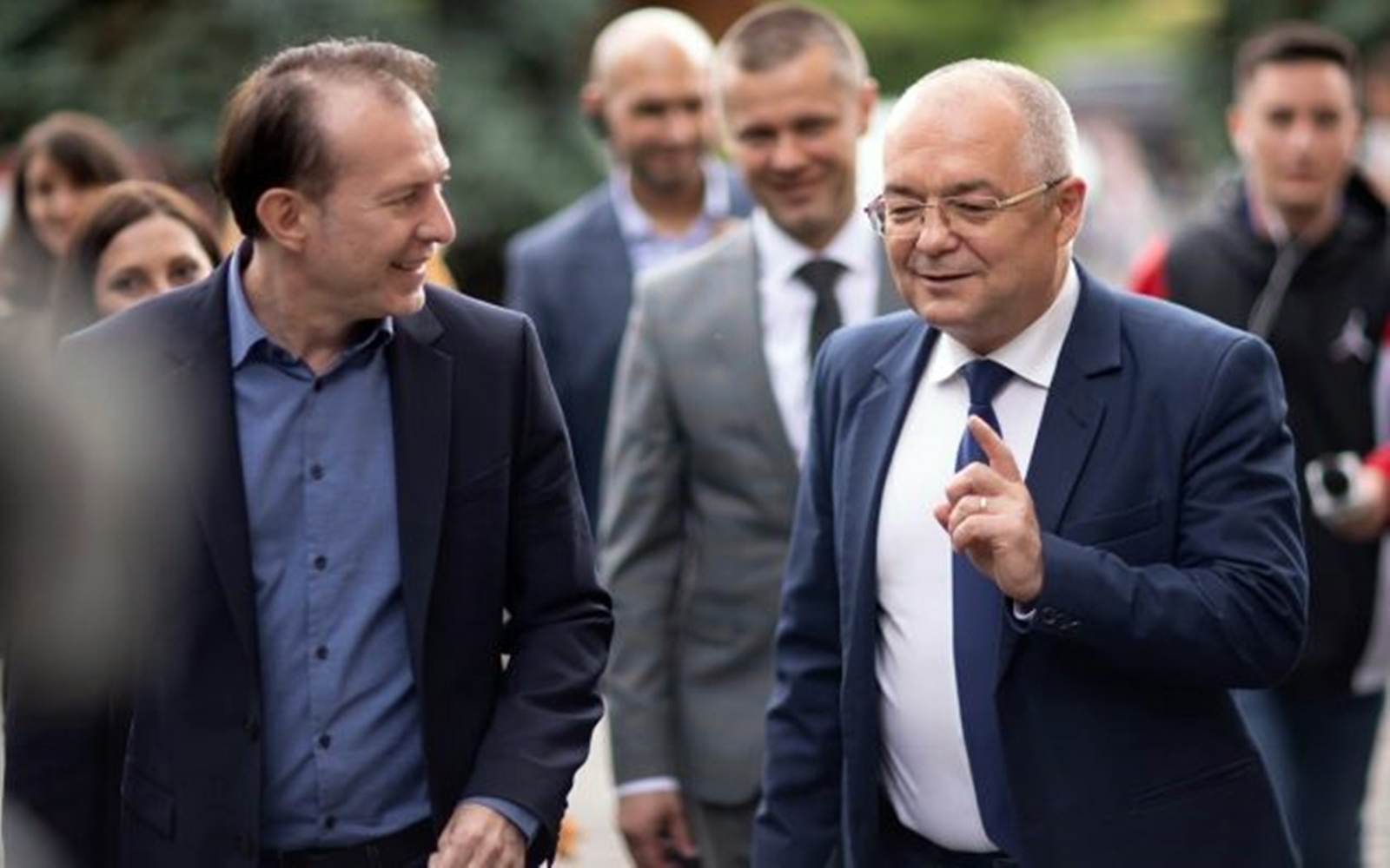 S-a aflat adevărul despre premierul Cîțu! A făcut închisoare în Statele Unite. Marele susținător Emil Boc a rămas fără cuvinte
