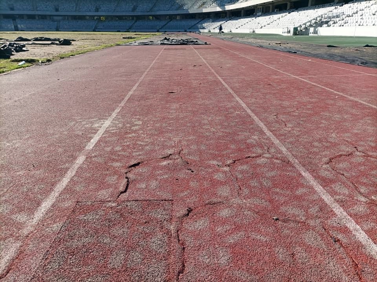 Pista de tartan de la Cluj Arena a fost distrusă după Untold! Cine plătește daunele?
