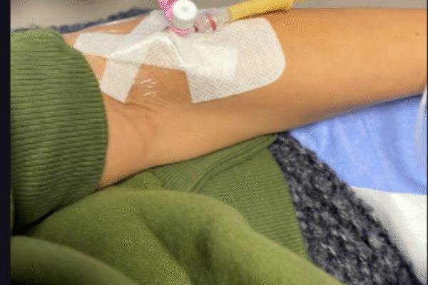 O celebră actriță a ajuns direct la terapie intensivă! Are afectare pulmonară și medicii spun că este în stare gravă