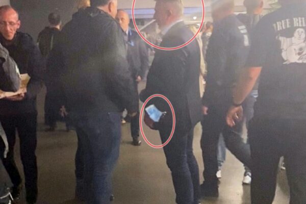 Bode fără mască la UNTOLD. Ministrul de Interne și al Justiției nu dă doi bani pe regulile antipandemie