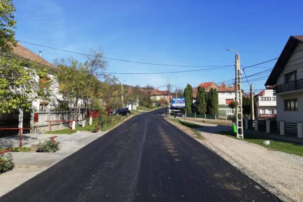 Au fost finalizate lucrările de asfaltare din comuna clujeană SIC