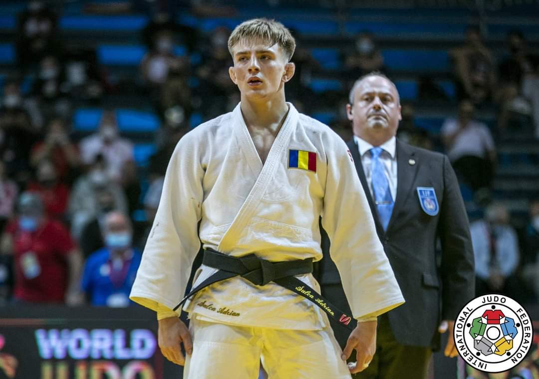 Un sportiv legitimat la Cluj, medaliat cu aur la Mondialele de Judo pentru Juniori din Italia