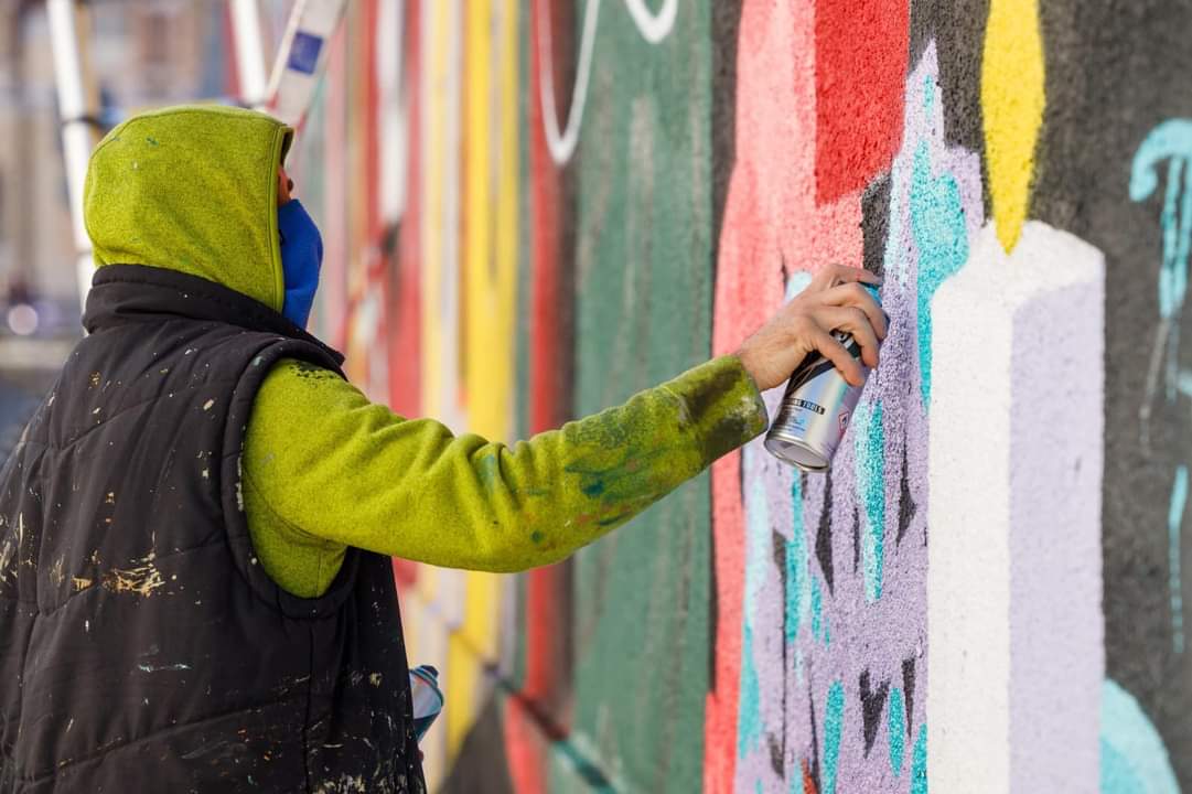 Unde poți admira în Cluj-Napoca cea mai mare pictură murală?