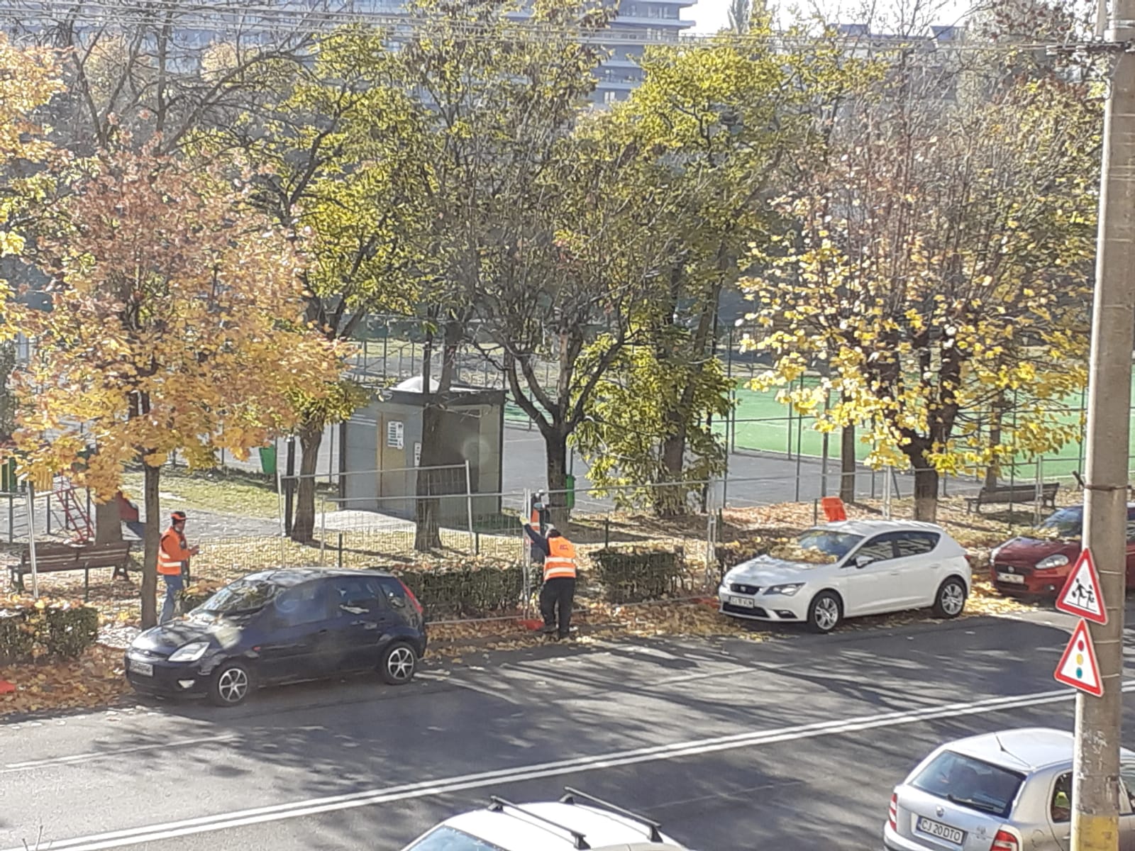 UPDATE – Un nou șantier se pregătește în Grigorescu, pe 1 Decembrie. Muncitorii au blocat accesul în parc