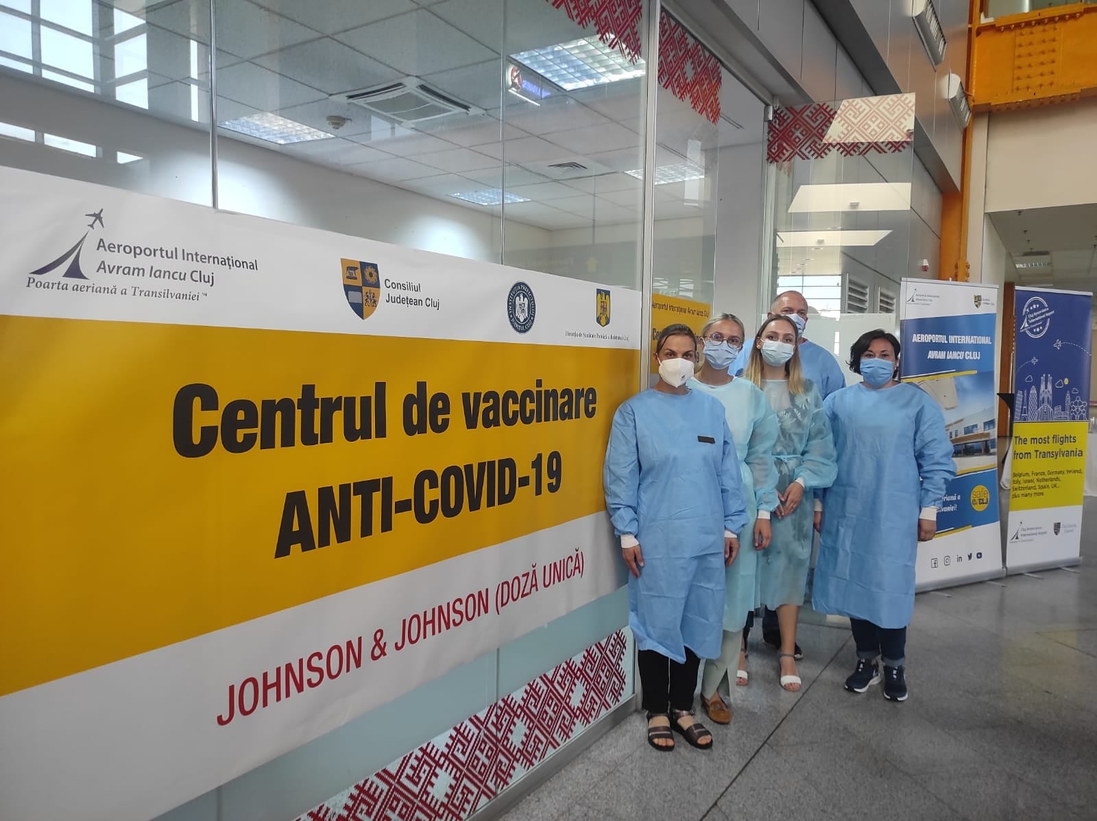 Centrul de vaccinare de la Aeroportul Internațional Cluj va fi închis de minivacanța de 1 Decembrie