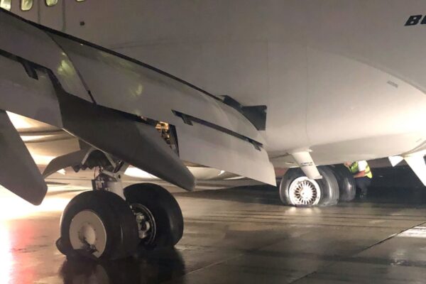 Există o primă concluzie a incidentului de pe Aeroportul Cluj. Ce s-a întâmplat la aterizare VIDEO