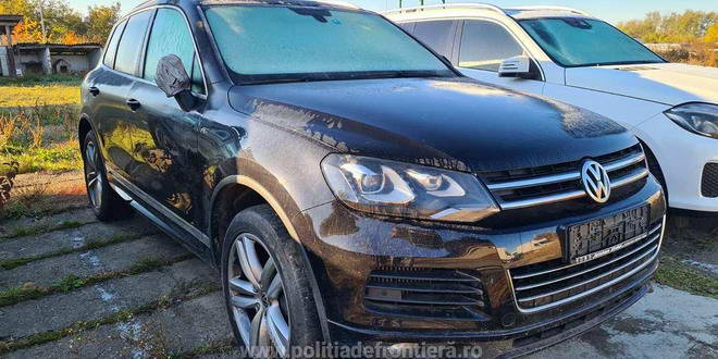 Tânăr din Cluj, oprit la vamă în timp ce încerca să aducă în țară o mașină furată
