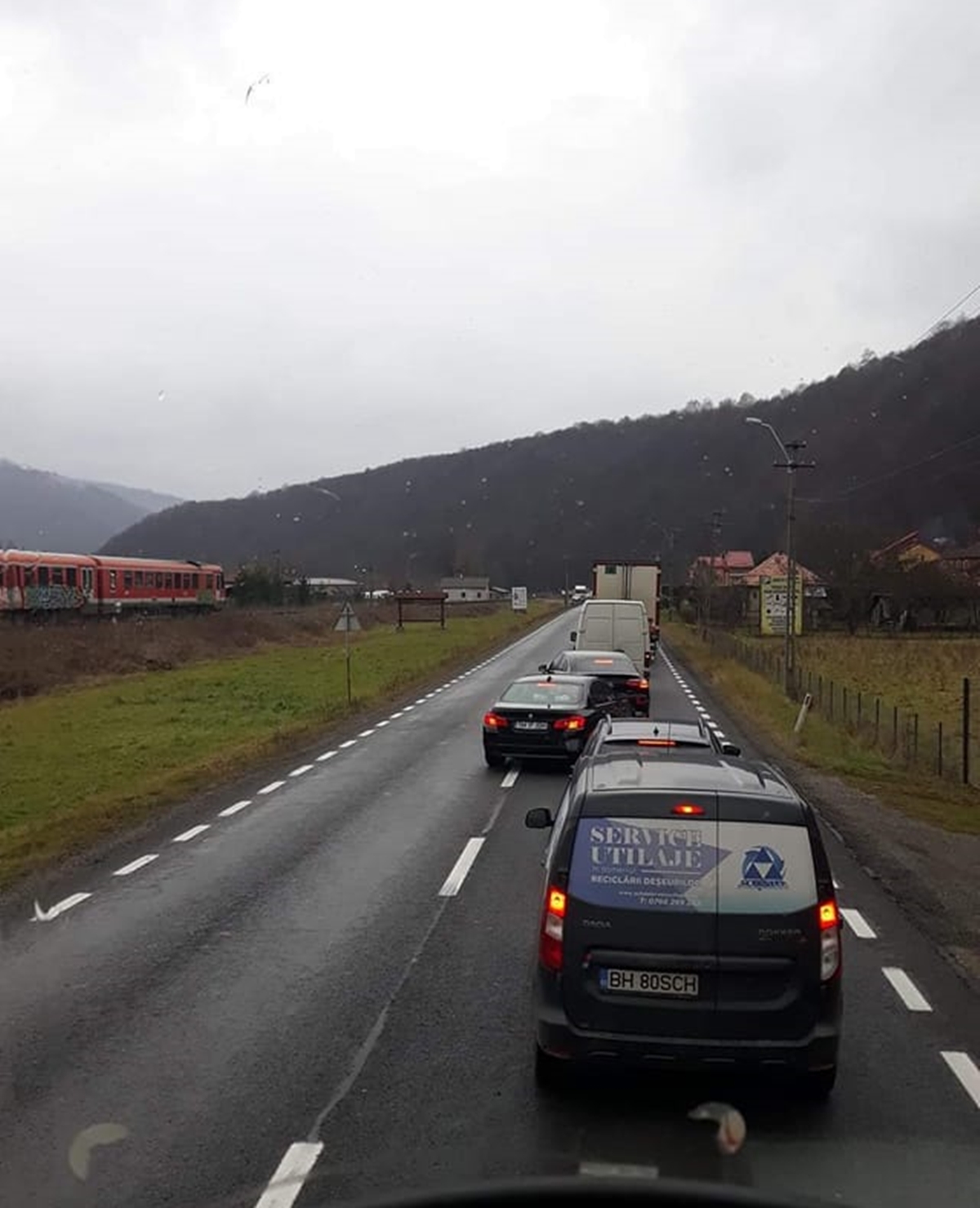 Accident grav la Negreni. Circulația pe DN 1, între Cluj și Oradea este blocată