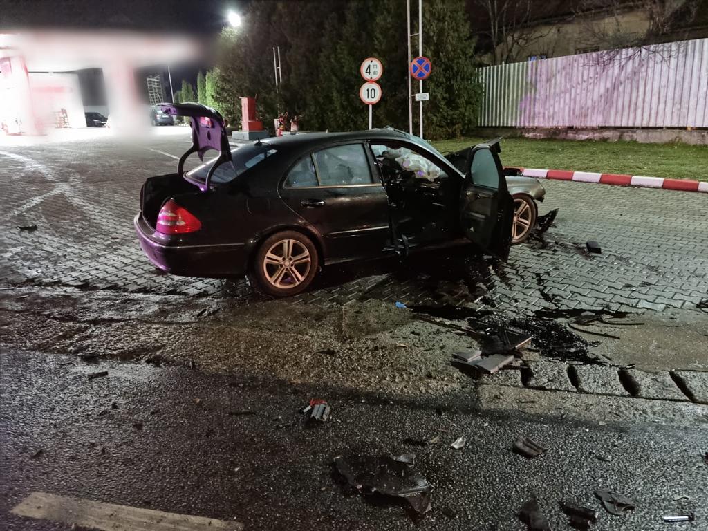 ACCIDENT grav la Huedin. Ambii șoferi au ajuns la spital