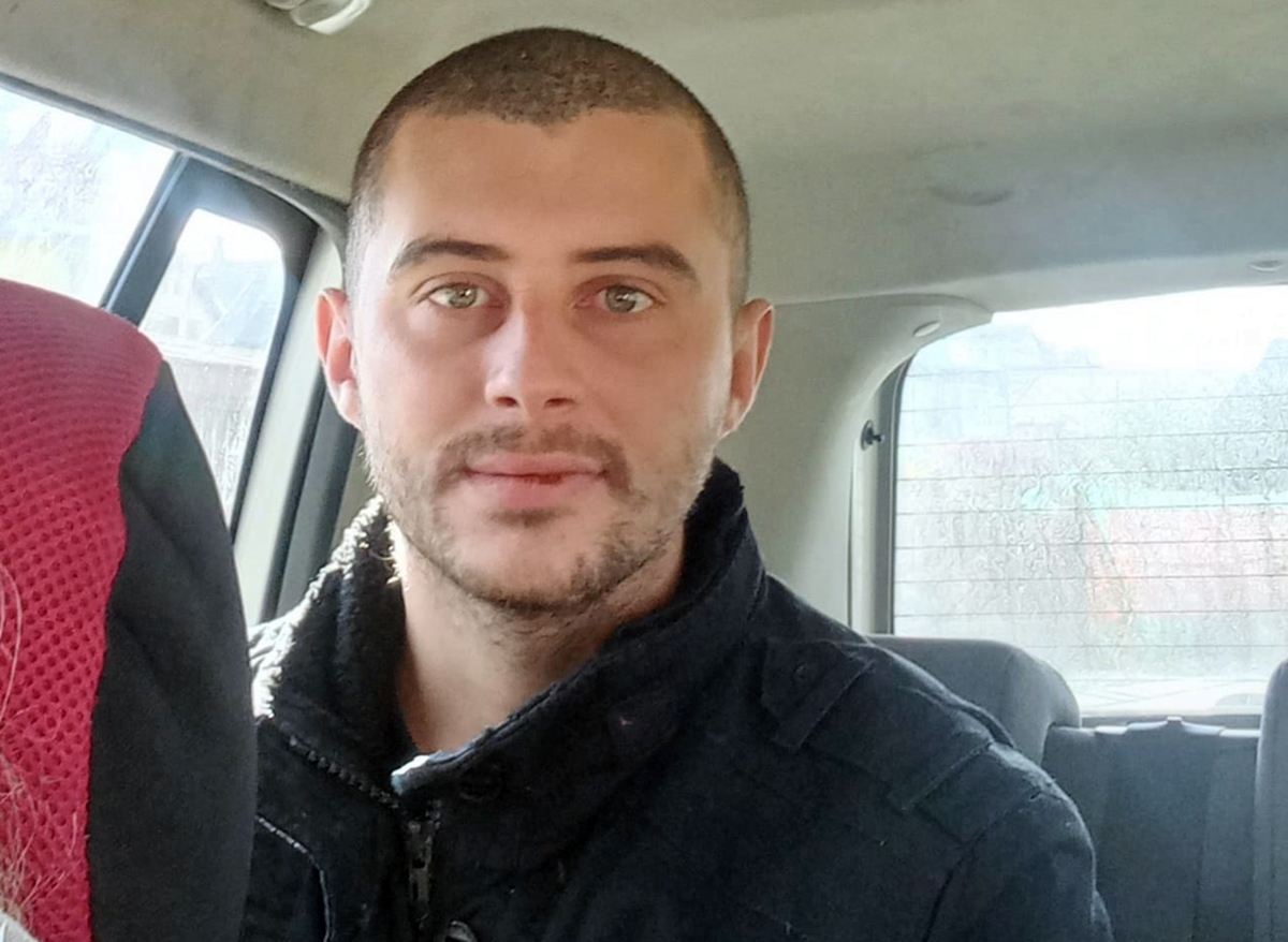 A evadat de la Clinica de Psihiatrie din Cluj. Dacă îl vedeți sunați de urgență la 112