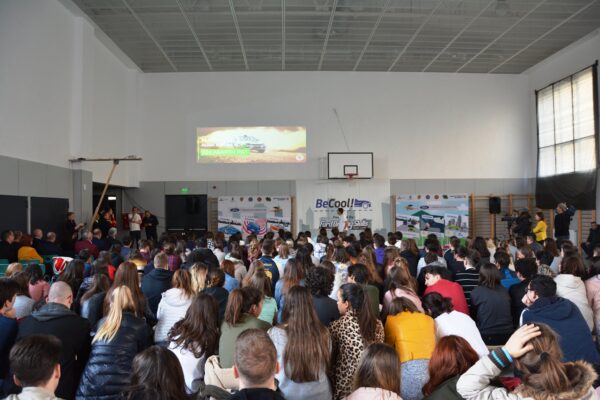 Tradiționalul program de educație rutieră pentru elevii clujeni se va desfășura online