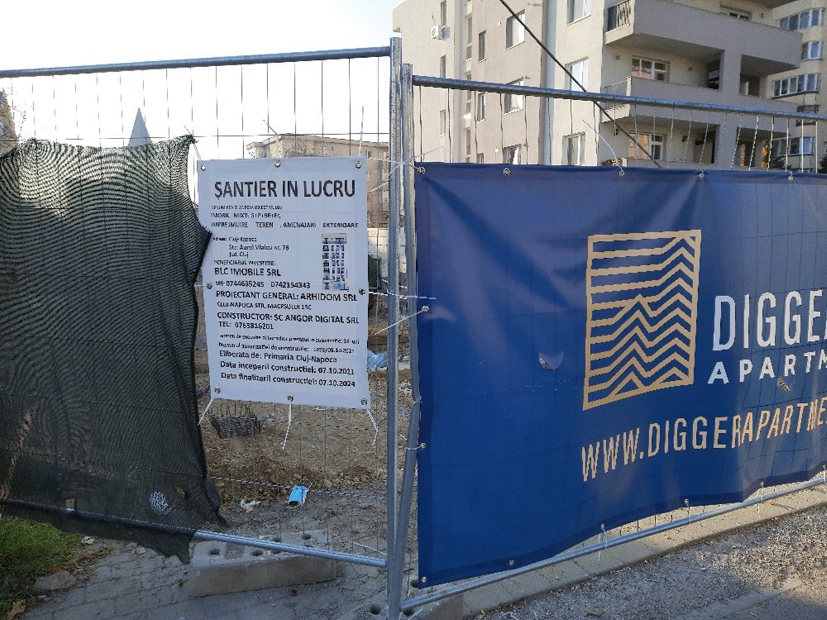 Bloc cu șase etaje pe un teren de 689 metri pătrați. Cameramanul lui Emil Boc este implicat în afacere