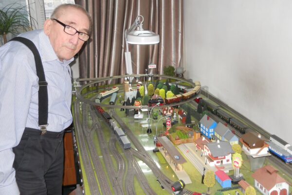 A murit Octavian Bour, unul dintre cei mai mari caricaturiști ai României