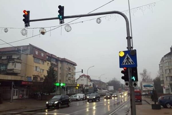 Semafoarele din Huedin au provocat un dezastru pe DN1. Poliția Română anunță blocaje rutiere imense care se întind pe opt kilometri