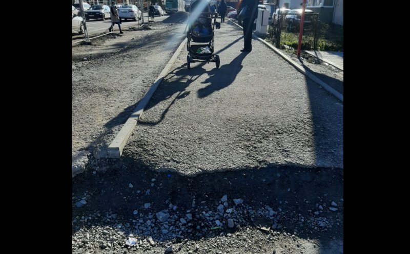 Revolta unei mămici din Florești: „Să mergi cu căruciorul prin comună e un adevărat OffRoad. Viața copilului e pusă în pericol”