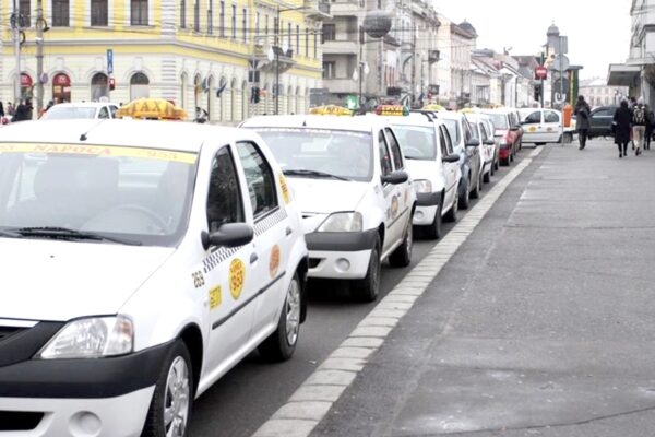 Taximetriștii din Cluj Napoca ar putea să dispară. Ce surpriză le pregătește Emil Boc în scurt timp