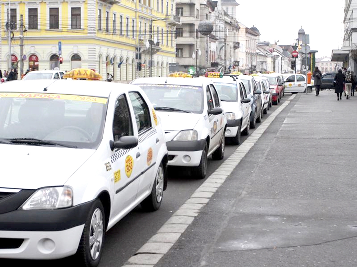 Taximetriștii din Cluj Napoca ar putea să dispară. Ce surpriză le pregătește Emil Boc în scurt timp