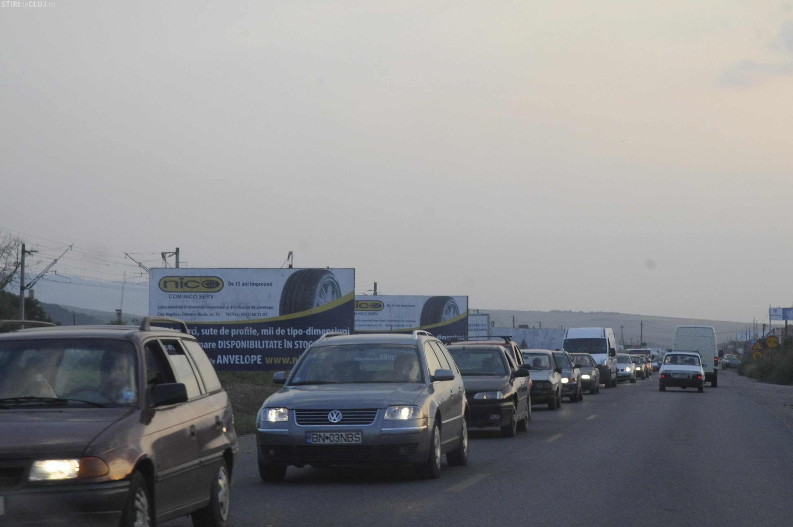ATENȚIE – Se deviază traficul astăzi și miercuri în Apahida pentru lucrări la două intersecţii de pe strada 1 Mai