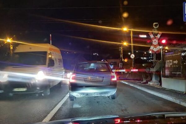 Bariera de la Tăietura Turcului s-a stricat. Se circulă cu mare greutate în zona Baciu