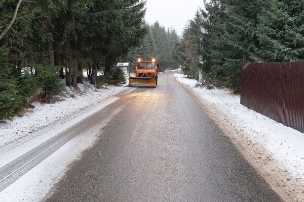 Nu sunt drumuri județene blocate sau închise din cauza zăpezii în județul Cluj