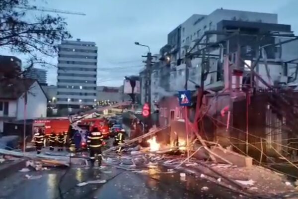 VIDEO – Casă devastată complet după explozia de pe strada Dunării. O femeie a fost carbonizată și alte două transportate la spital