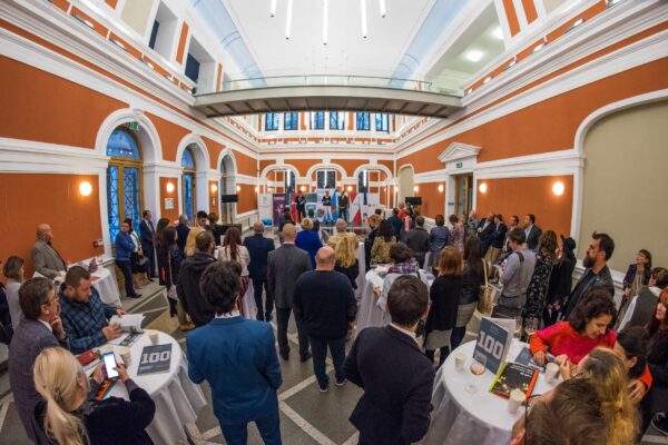 Premii de peste 8000 de euro pentru jurnaliștii clujeni, la Gala Presei Clujene 2021
