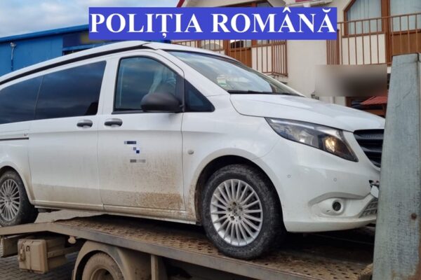 Jandarmii din Bihor s-au lăudat că l-au ajutat pe un chinez care a furat o mașină din Germania. A fost prins la Huedin