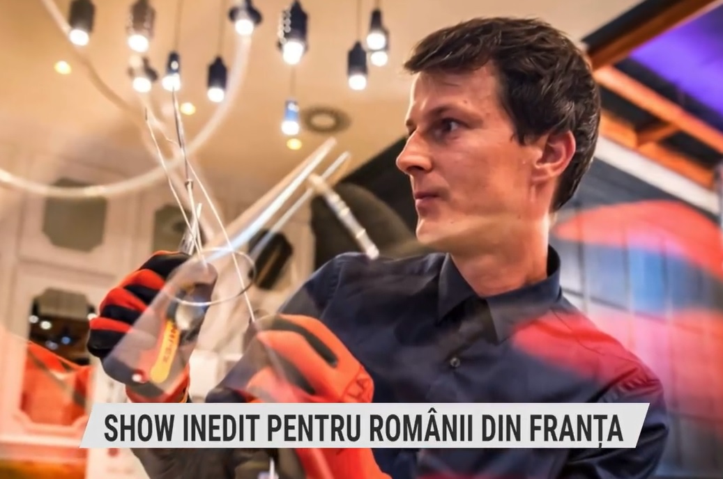 Un artist clujean este unic în Europa de Est. De Ziua Națională a avut spectacole la Paris