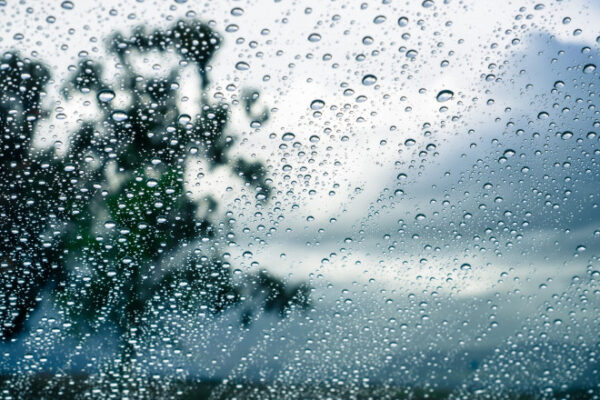 AVERTIZARE de vreme severă în județul Cluj. COD GALBEN de ploi torențiale