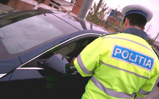 Tânăt de 19 ani din Olt, arestat la Cluj după ce a fost prins fără permis la volan