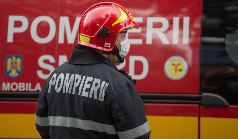 Hală cuprinsă de un incendiu în satul Gheorgheni, comuna Feleacu