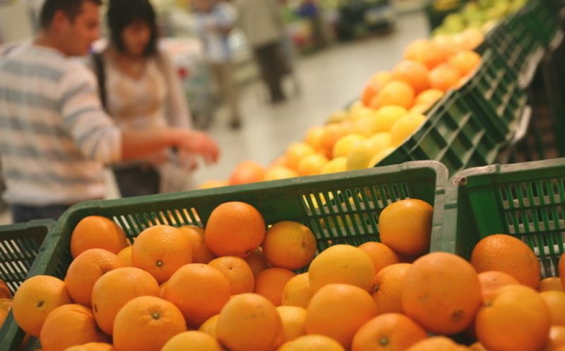 Au fost retrase din Carrefour 12 tone de portocale cu pesticide. Erau din Egipt, dar aveau etichetă de Grecia