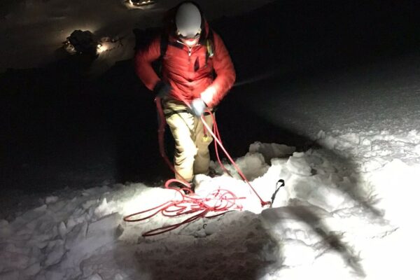 Clujeancă salvată de salvamontiști în Munții Făgărași