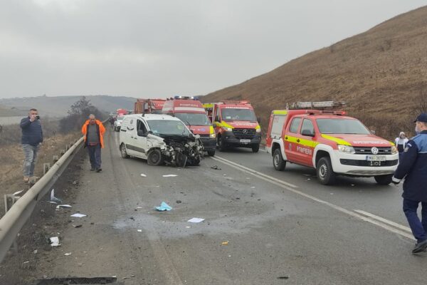 ACCIDENT pe centura Vâlcele-Apahida. Două persoane au ajuns la spital