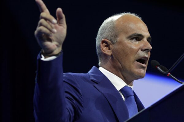 Mesajul ciudat transmis de clujeanul Rareș Bogdan, președintelui României. Este clar că nu mai există relații cordiale