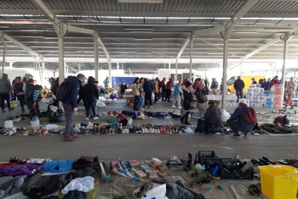 Oserul, mereu fascinant. Mii de clujeni au venit în ultima sâmbătă din martie la „talciocul Clujului”. Mare atenție la hoții de buzunare – FOTO