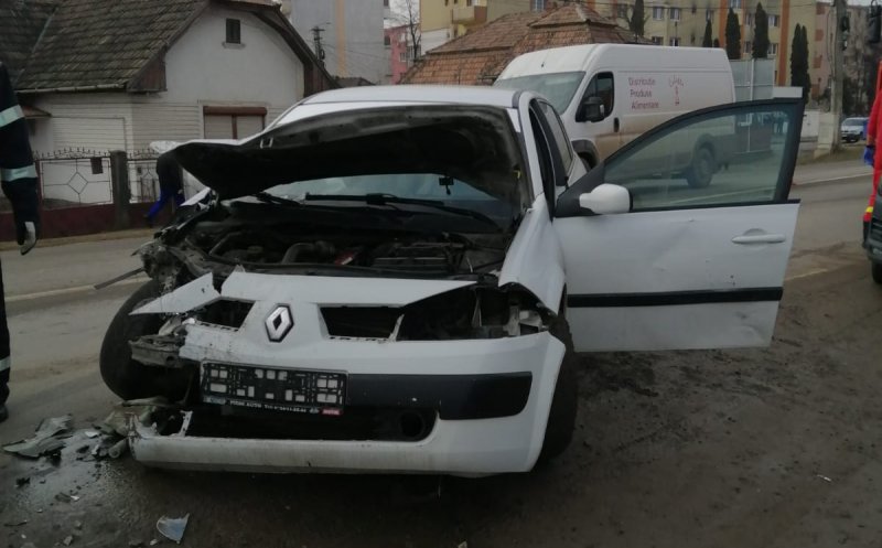 ACCIDENT GRAV la Turda, între trei mașini și un microbuz. Cum s-a întâmplat