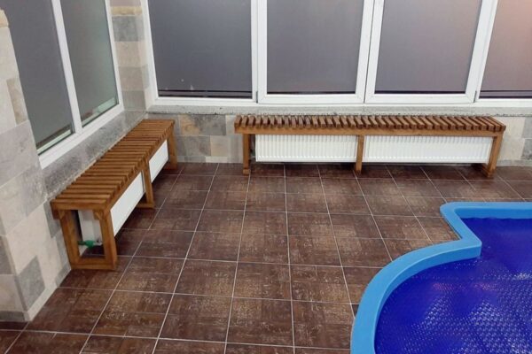 Gâlceava celor patru bănci care a încins facebook-ul clujenilor. Doi conferențiari universitari sunt implicați