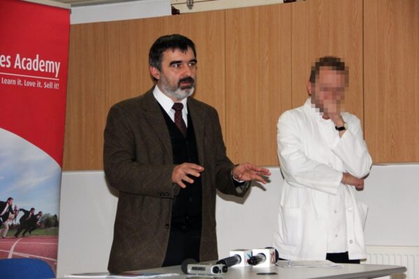 Ce salar de nabab are șeful de la Spitalului de Copii din Cluj. Cu toate astea, Cornel Aldea nu este în stare să organizeze activitatea Unității de Primire a Urgențelor la nivelul de anul 2022