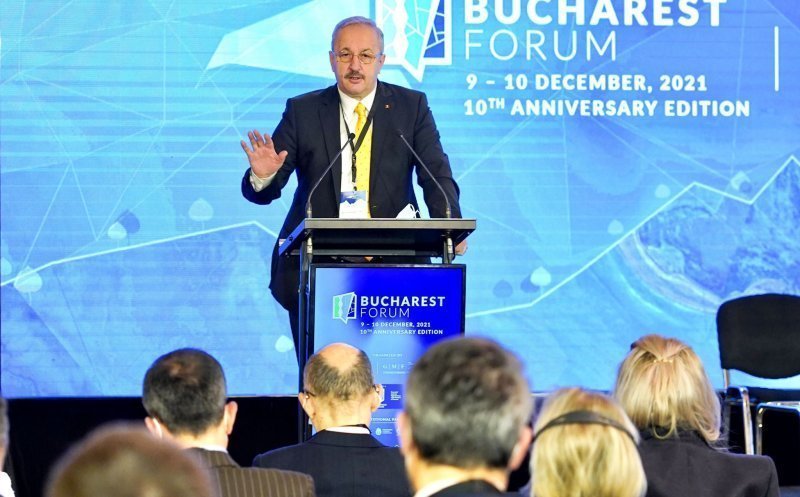 Mesajul de paște al ministrului clujean Vasile Dâncu: „Să primim în unitate şi bună înţelegere vestea Învierii Mântuitorului şi să privim viitorul cu incredere că vom trece peste orice greutăţi, aşa cum am făcut-o întotdeauna”