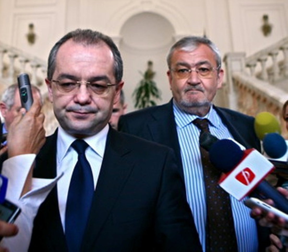 Doi apropiați ai lui Emil Boc au primit ani grei de închisoare. Primarul Clujului a rămas șocat când a auzit ce pedepse au primit