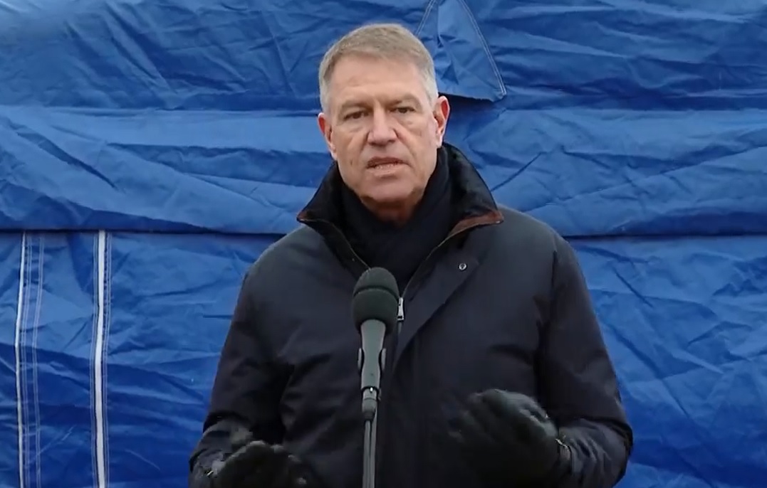 Klaus Iohannis l-a felicitat pe Trump pentru victorie