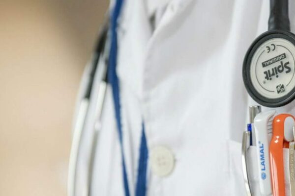 Medicii avertizează: NU luați iod profilactic. Vă poate dăuna grav sănătății