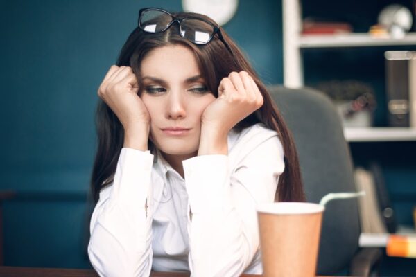 Află cum apare plictiseala și ce efecte are dintr-un studiu inedit realizat de un grup de cercetători clujeni