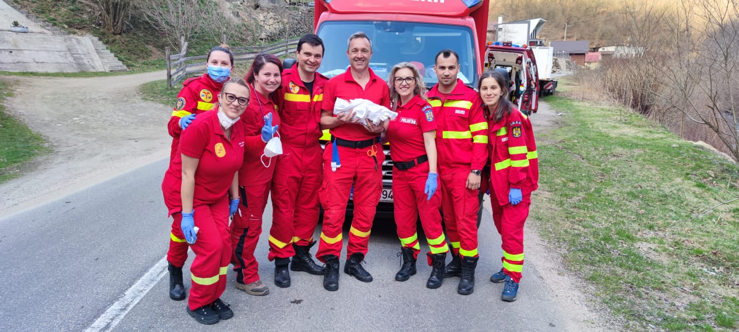 Misiune memorabilă a paramedicilor SMURD în Măguri Răcătău