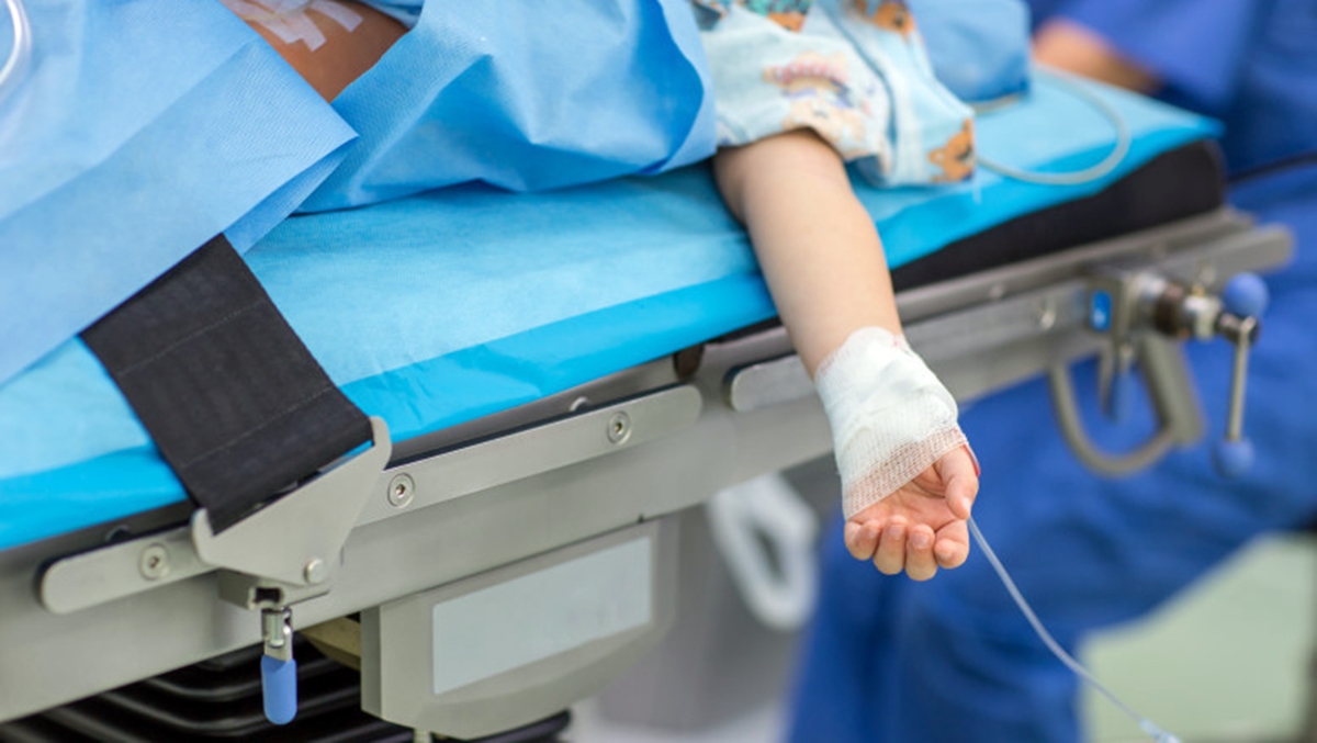 Hepatita misterioasă la copiii a apărut și în România. O fetiță de cinci ani a fost internată în stare gravă. OMS vorbește despre un virus complet nou și extrem de periculos