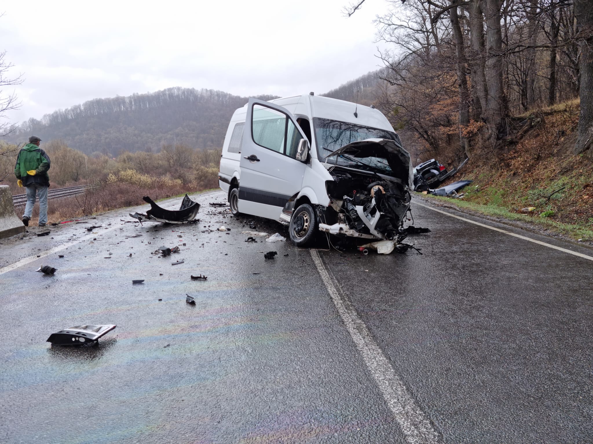 Accident grav la Morlaca, pe DN 1. Traficul a fost blocat